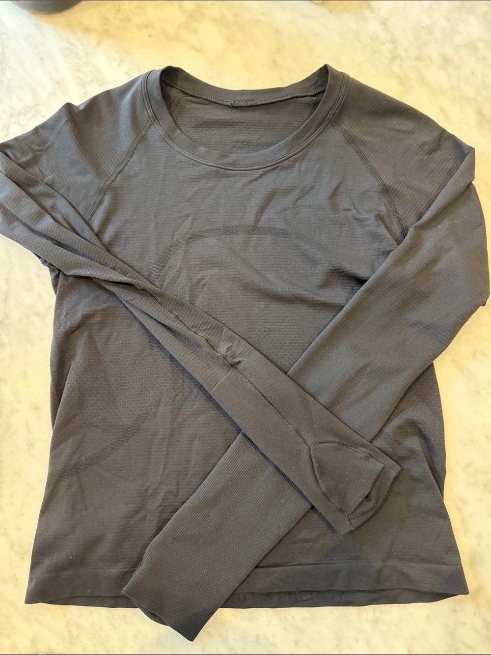 lululemon athletica long sleeve crewneck tee - black